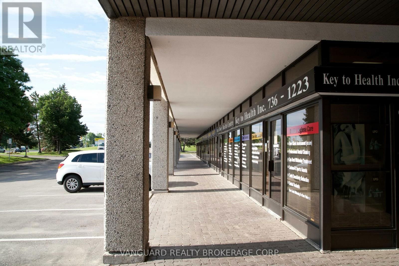 207 - 5000 DUFFERIN STREET Image 3