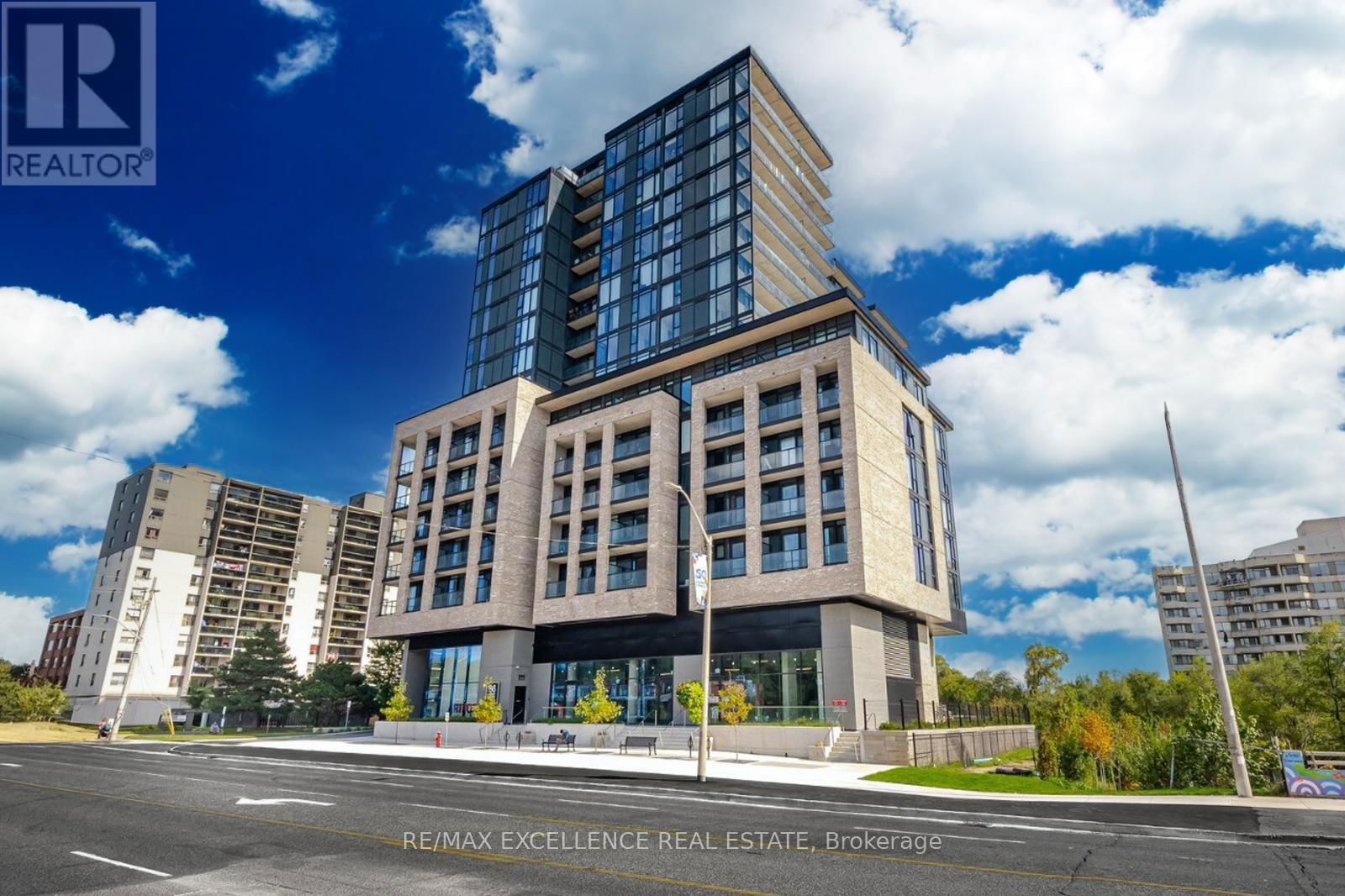 718 - 86 DUNDAS STREET Image 1