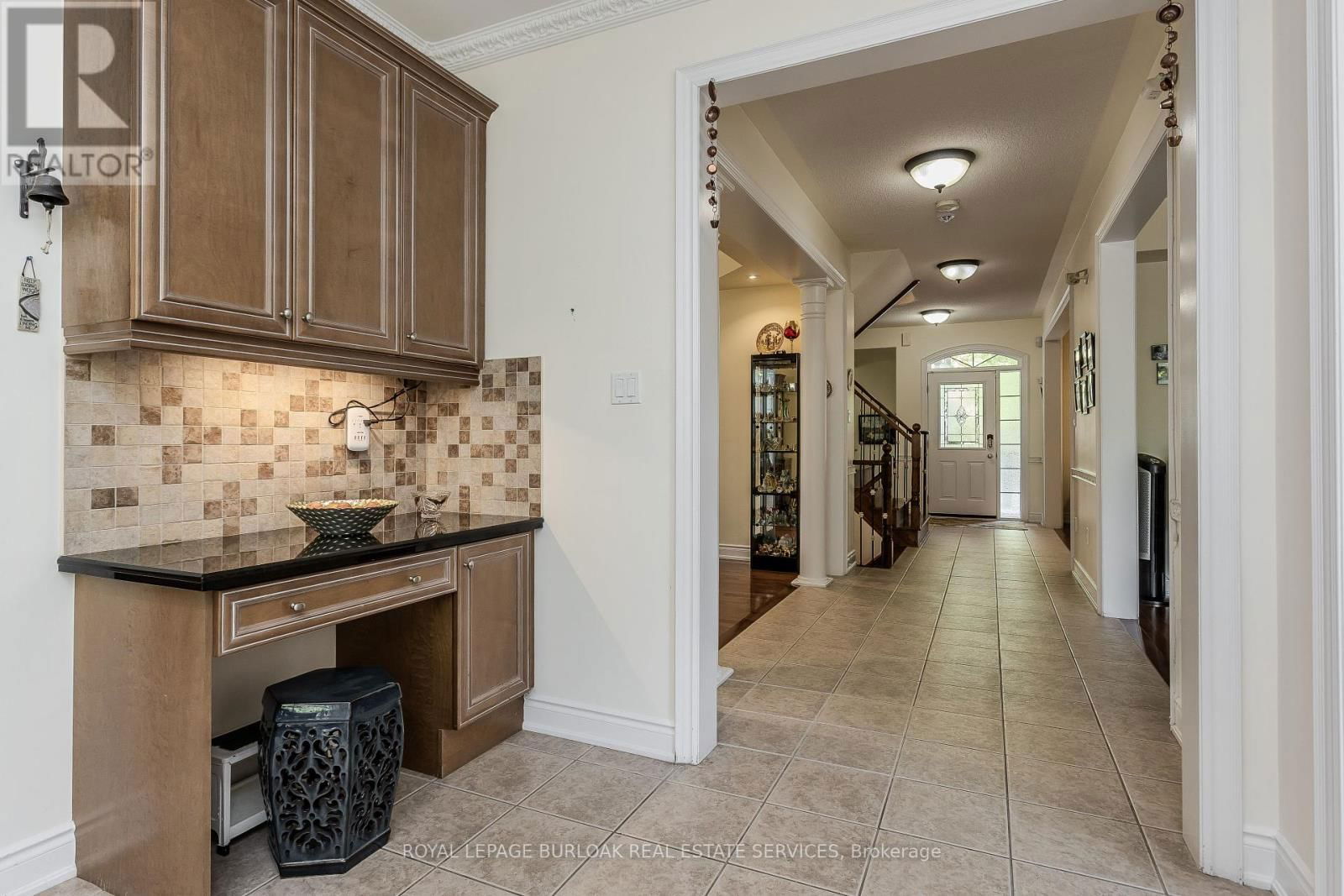 373 BURLOAK DRIVE Image 14