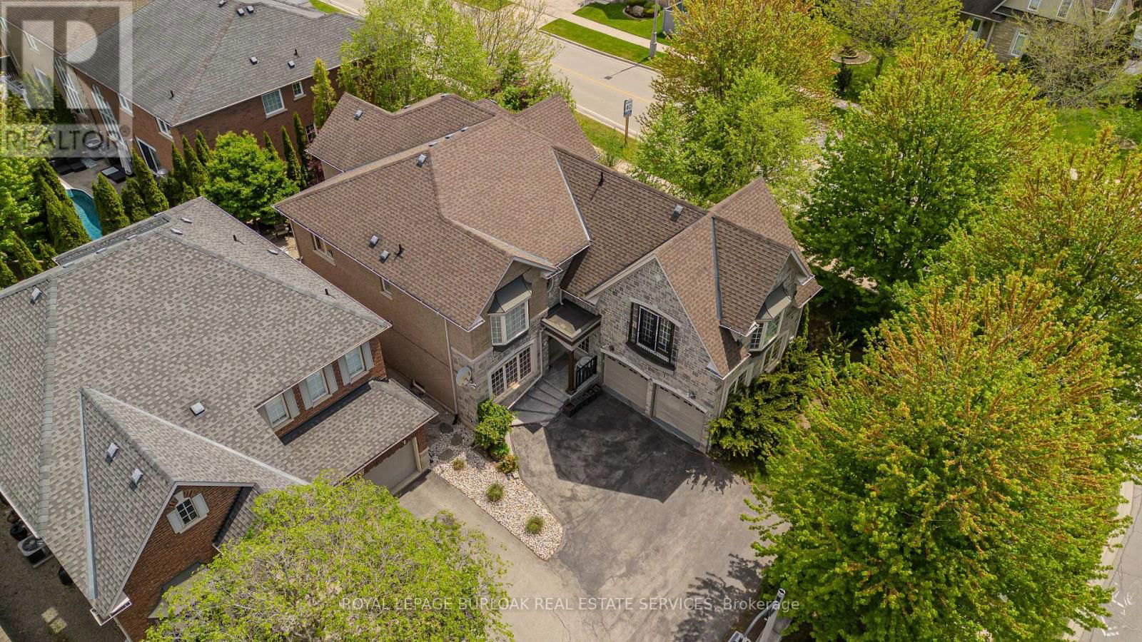 373 BURLOAK DRIVE Image 3