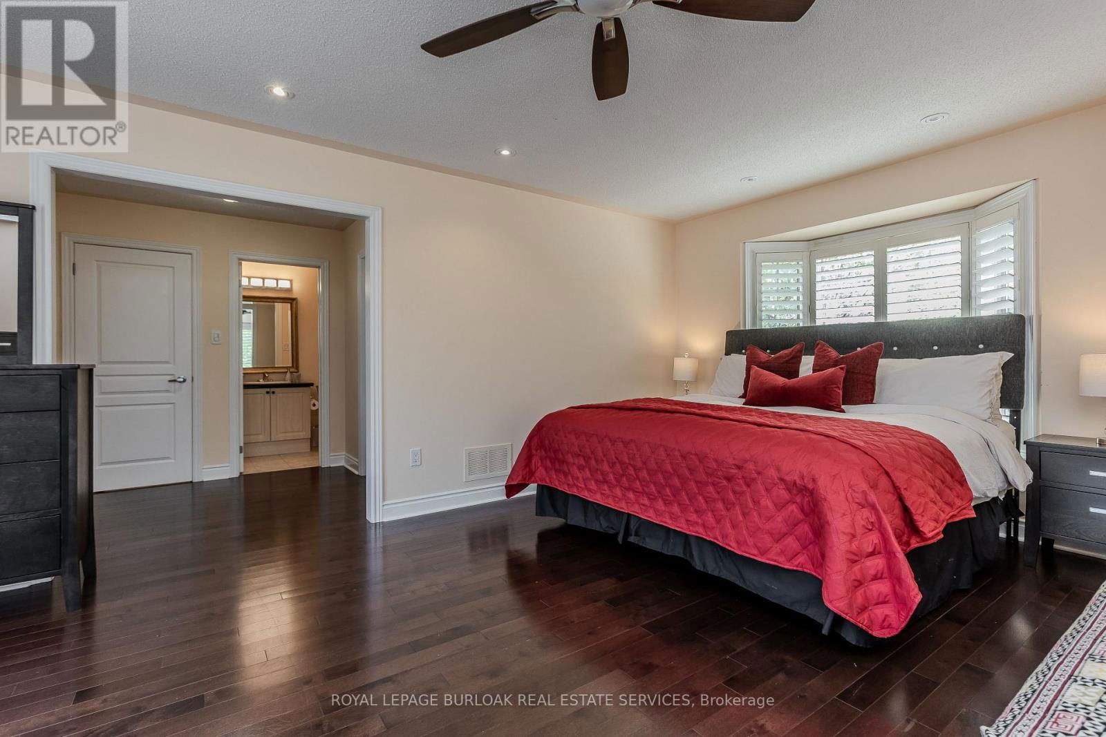 373 BURLOAK DRIVE Image 30