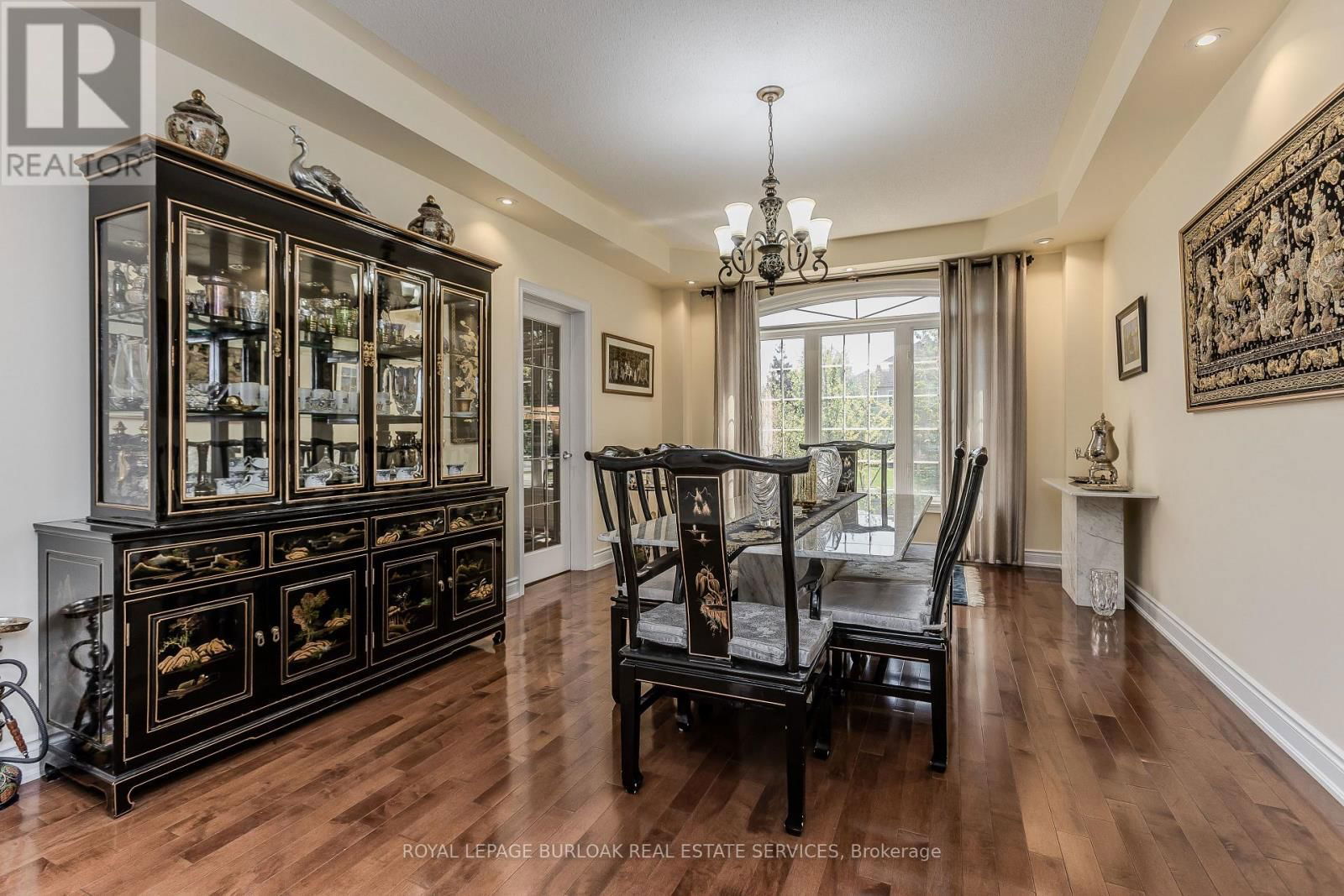 373 BURLOAK DRIVE Image 9
