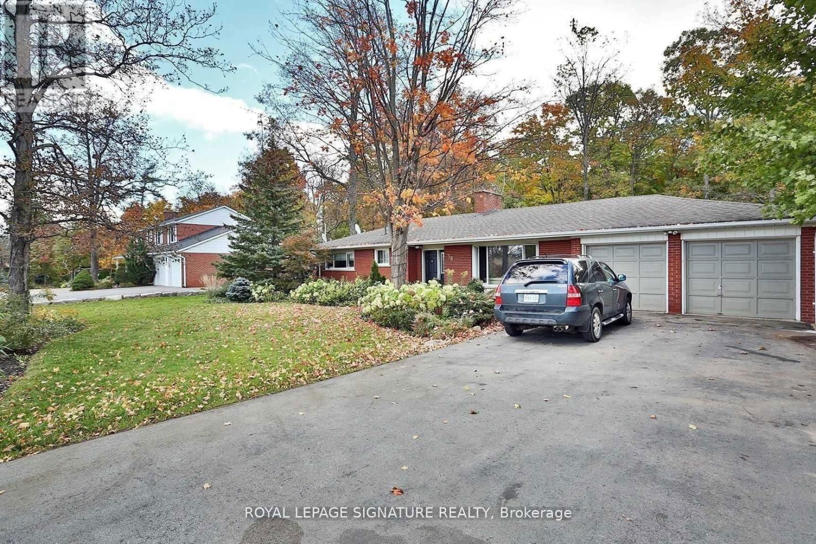 38 BURNHAMTHORPE ROAD WEST Image 2
