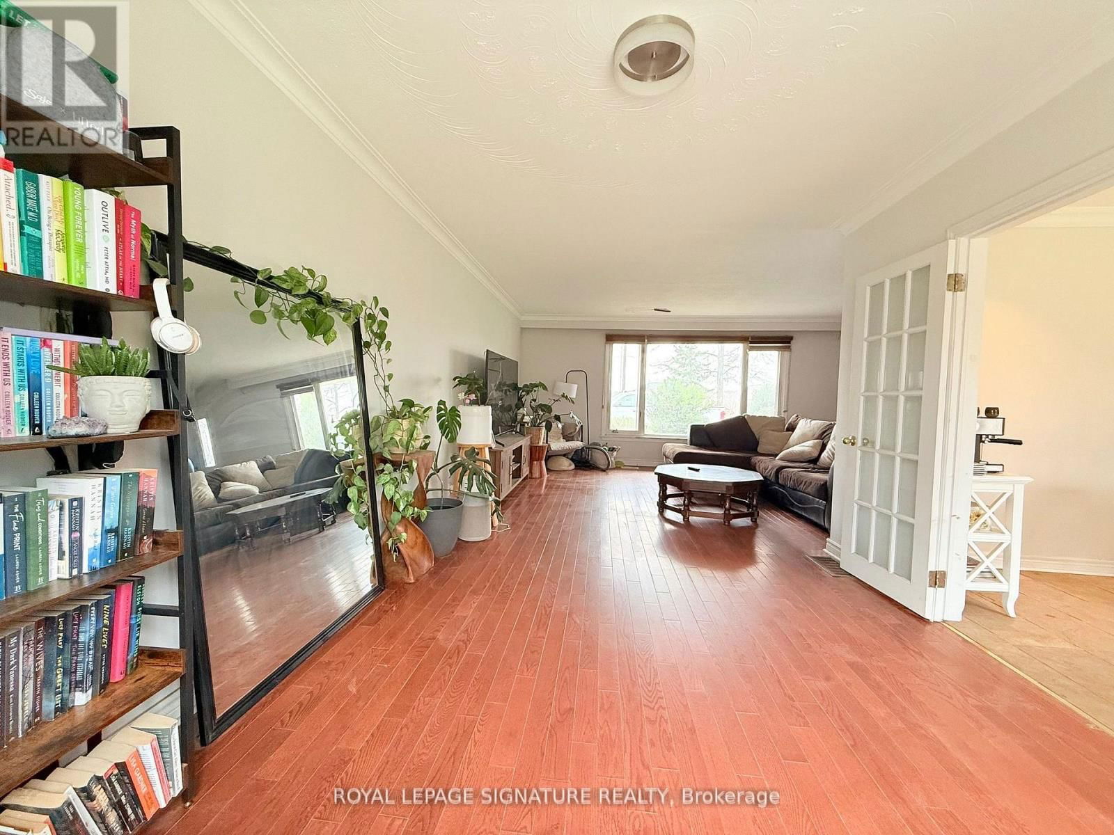 38 BURNHAMTHORPE ROAD WEST Image 7