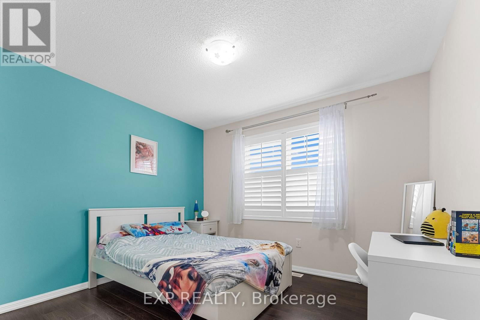 90 MCCLEAVE CRESCENT Image 27