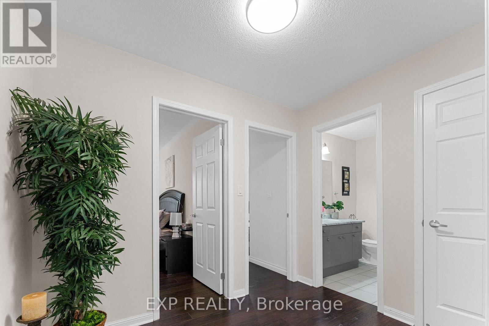 90 MCCLEAVE CRESCENT Image 30