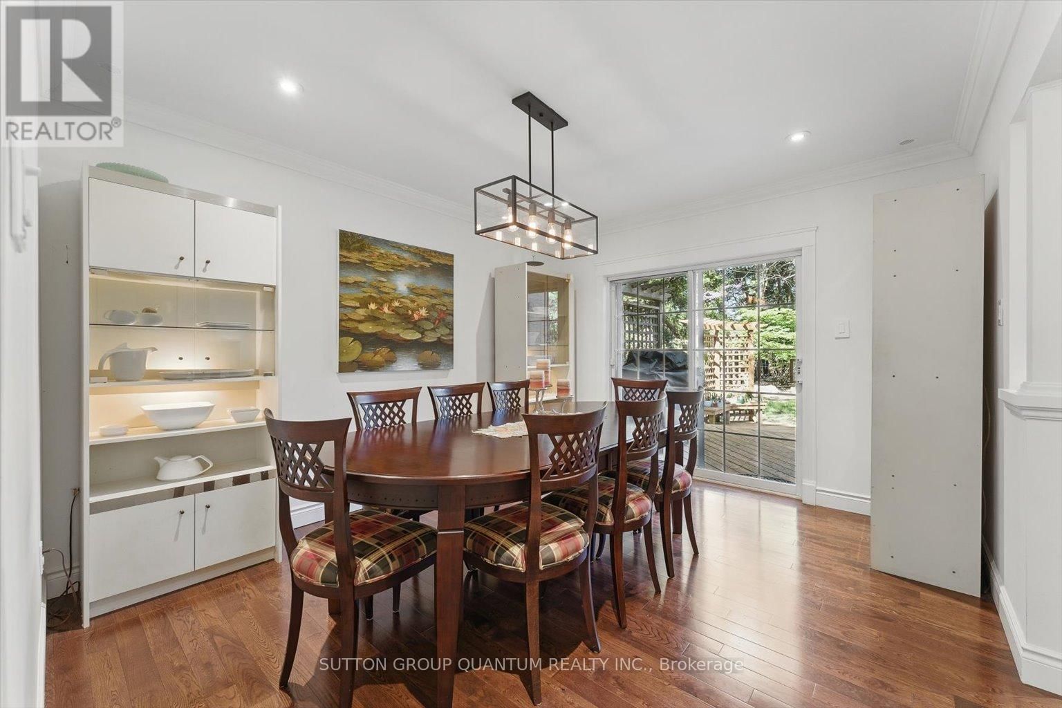 347 PINETREE WAY Image 10