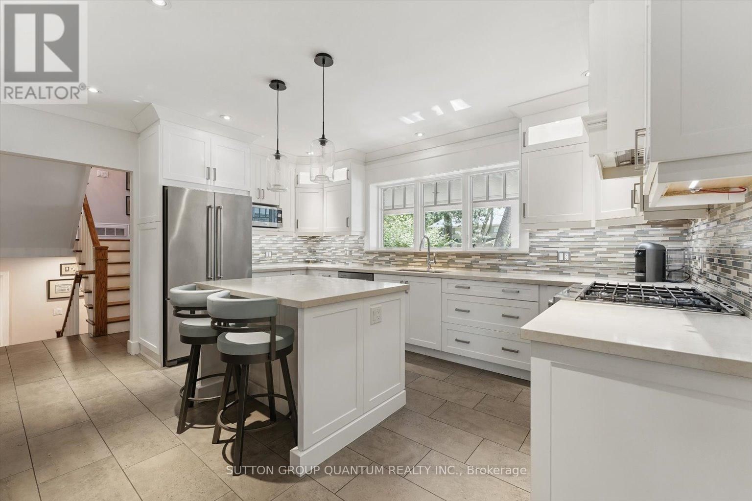347 PINETREE WAY Image 15