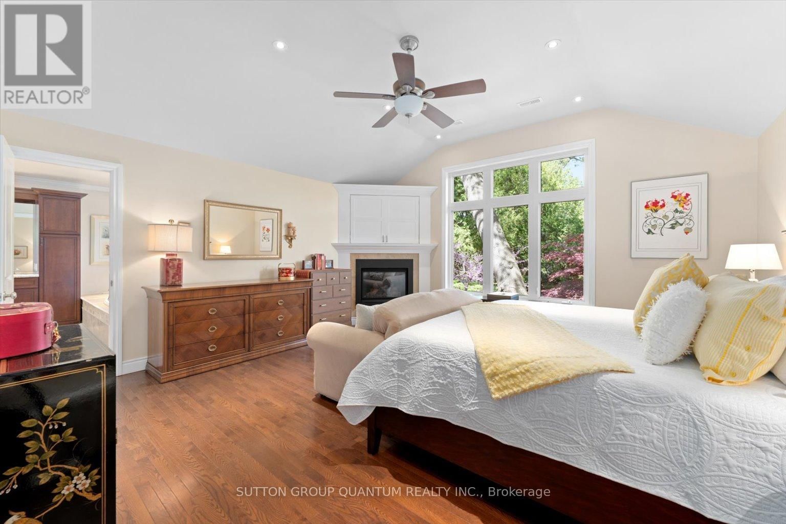 347 PINETREE WAY Image 22