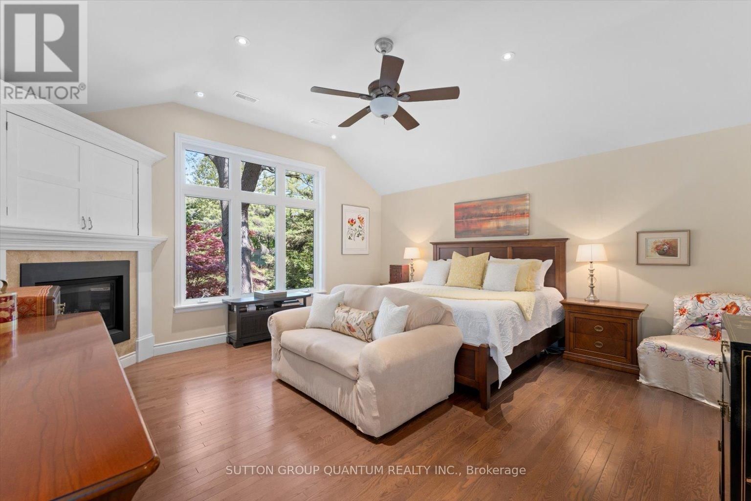 347 PINETREE WAY Image 24
