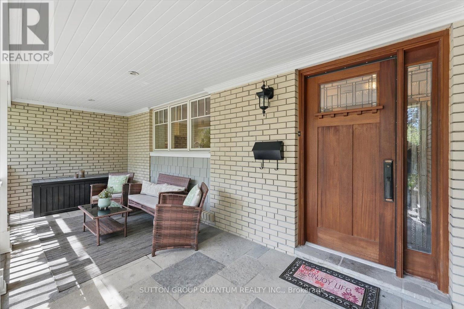 347 PINETREE WAY Image 4