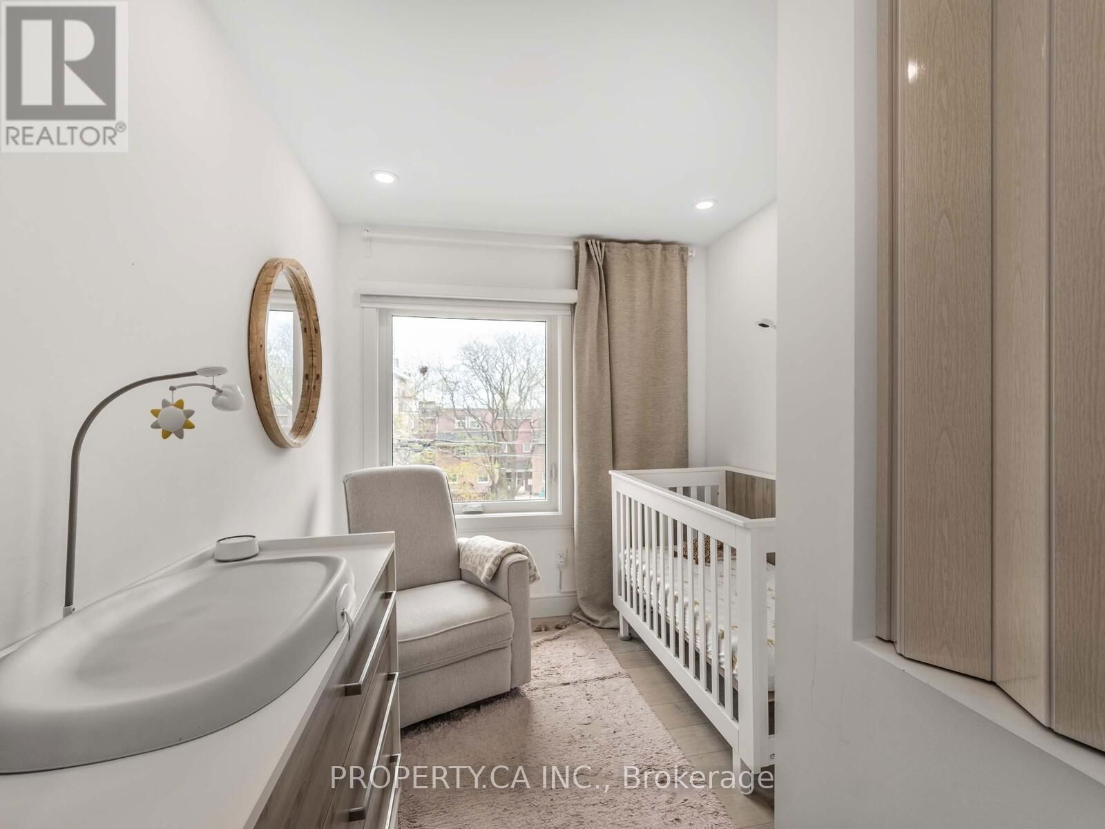 1526 DAVENPORT ROAD Image 16