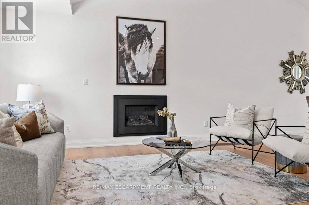 877 CONDOR DRIVE Image 10
