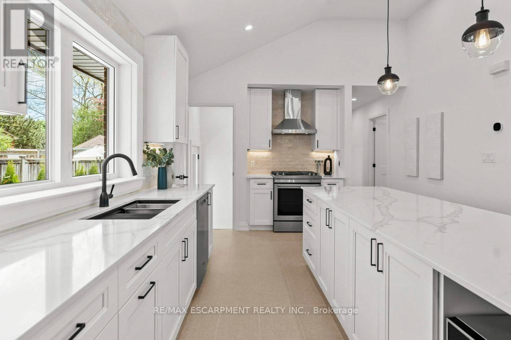 877 CONDOR DRIVE Image 15