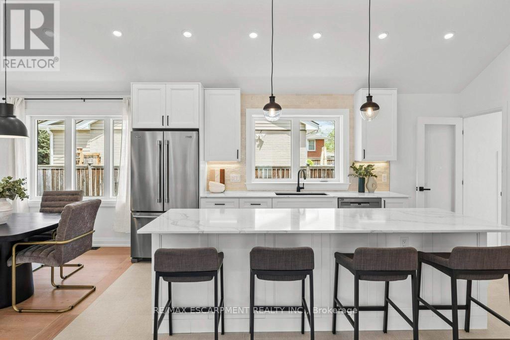 877 CONDOR DRIVE Image 19