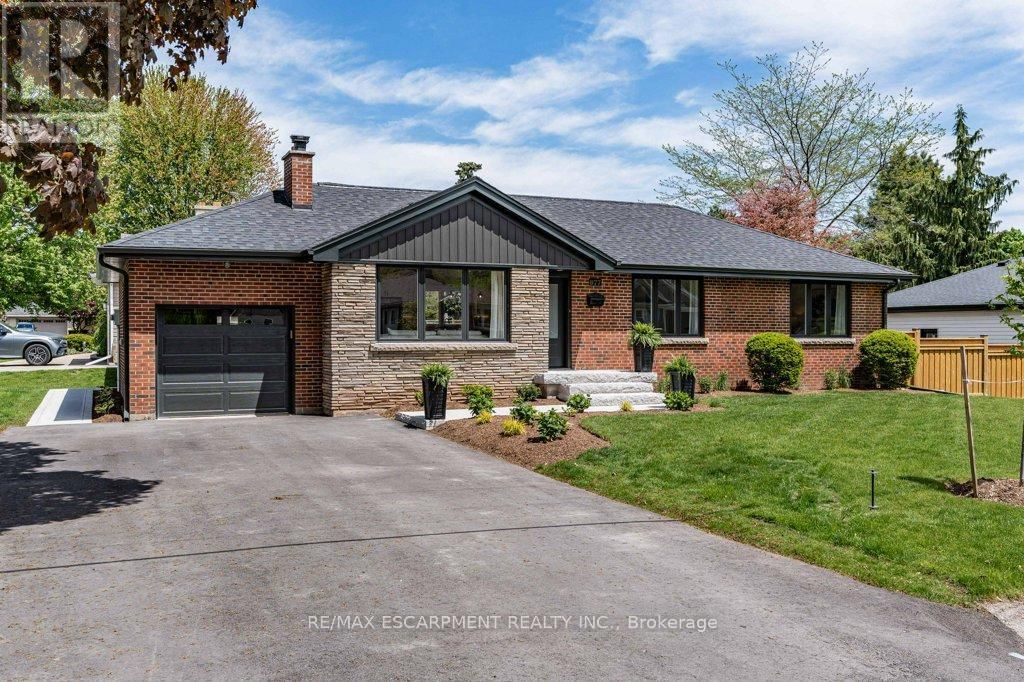 877 CONDOR DRIVE Image 2