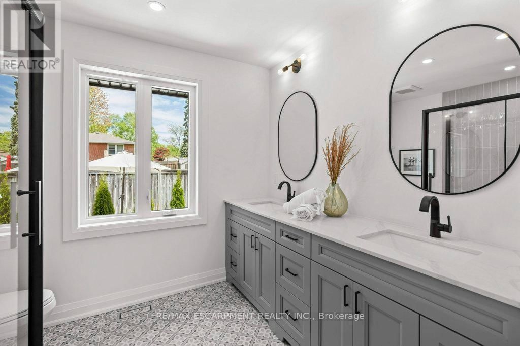 877 CONDOR DRIVE Image 27