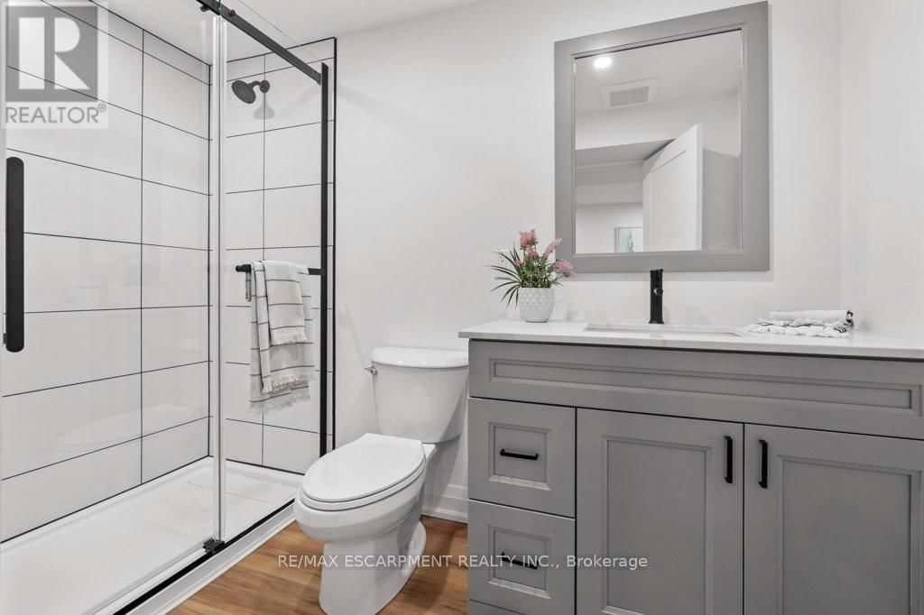 877 CONDOR DRIVE Image 36