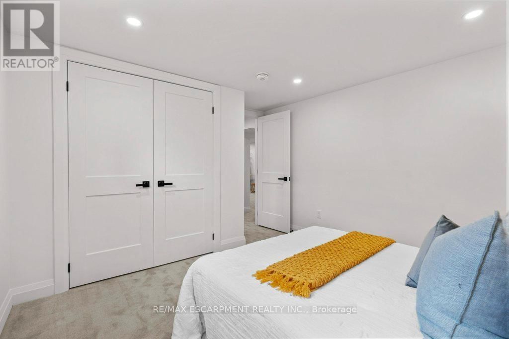877 CONDOR DRIVE Image 38