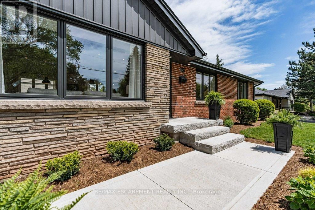 877 CONDOR DRIVE Image 4