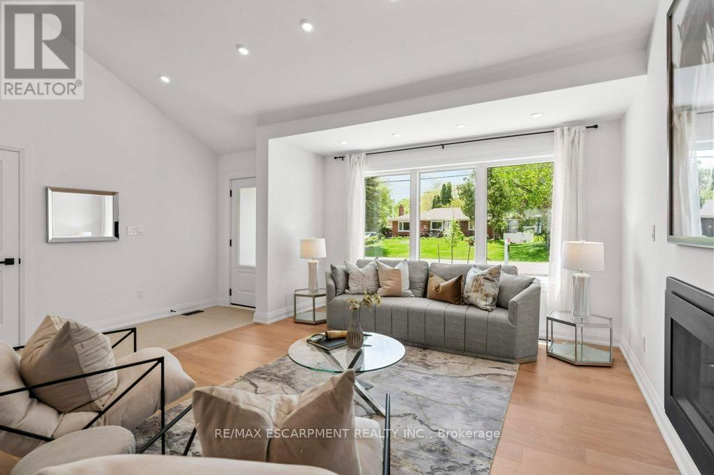 877 CONDOR DRIVE Image 8