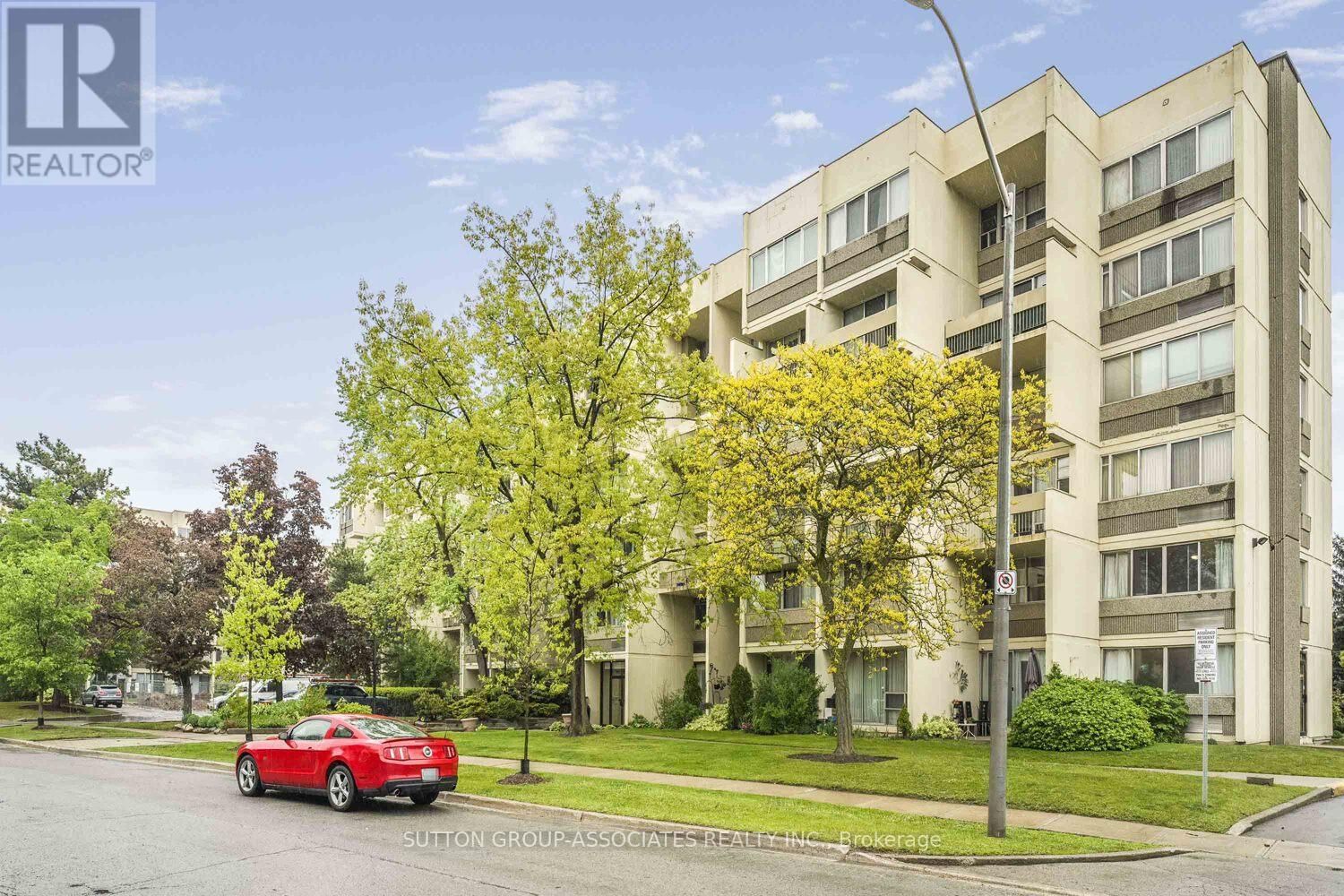 504 - 1300 MARLBOROUGH COURT Image 1