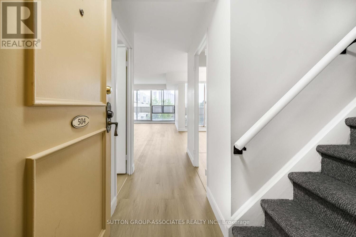 504 - 1300 MARLBOROUGH COURT Image 2