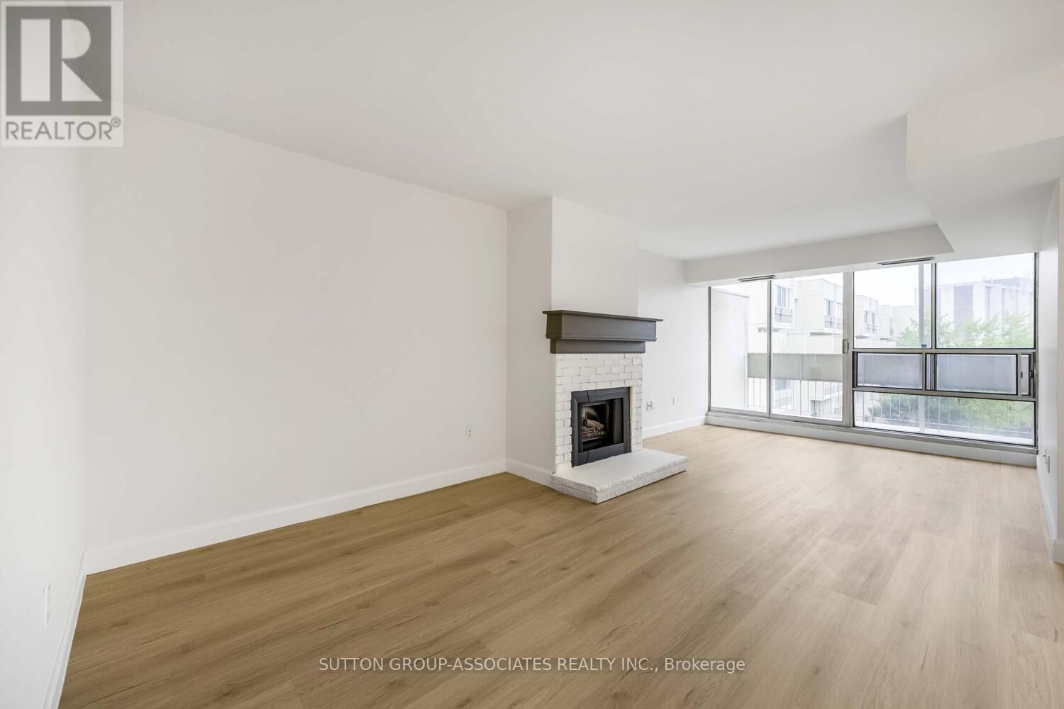 504 - 1300 MARLBOROUGH COURT Image 4