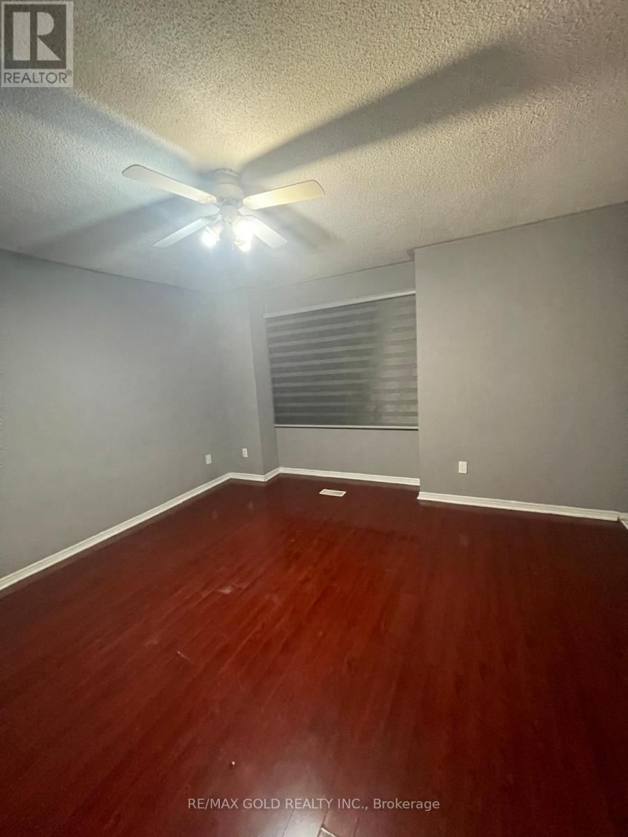 10 LOFTY PINES PLACE Image 3