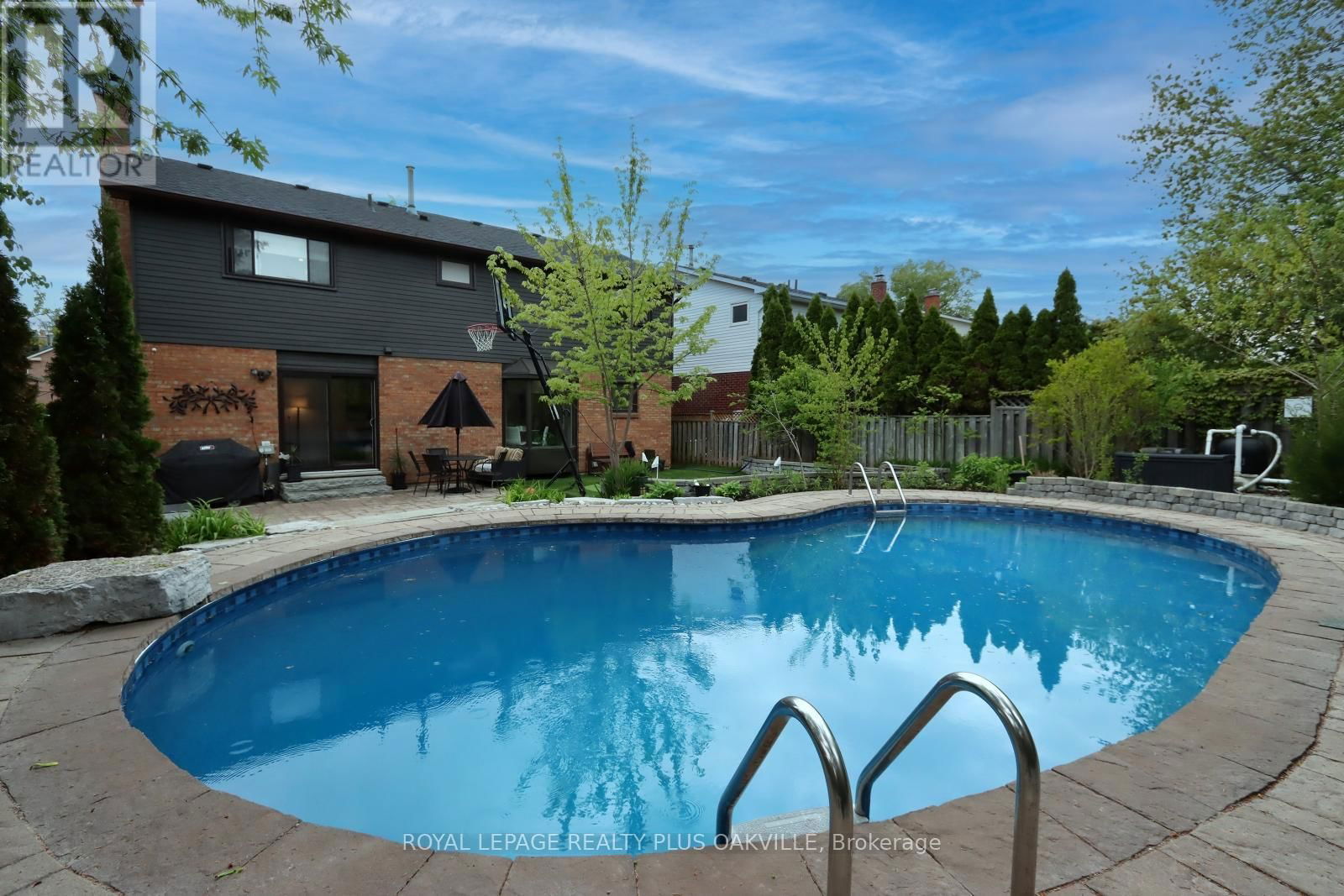 1437 THISTLEDOWN ROAD Image 30