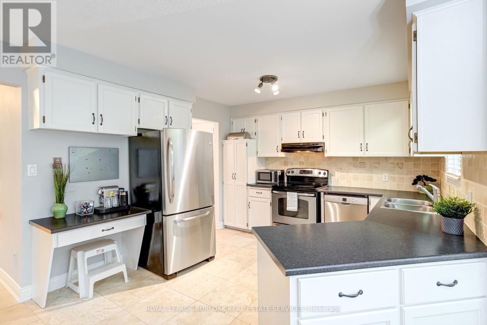 2134 DONALD ROAD Image 7
