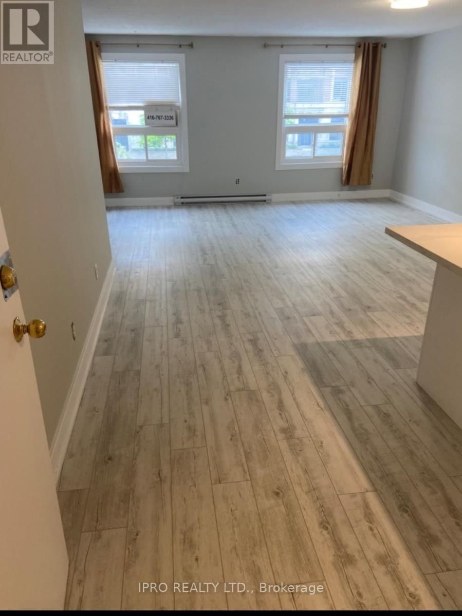4138 DUNDAS STREET WEST Image 4