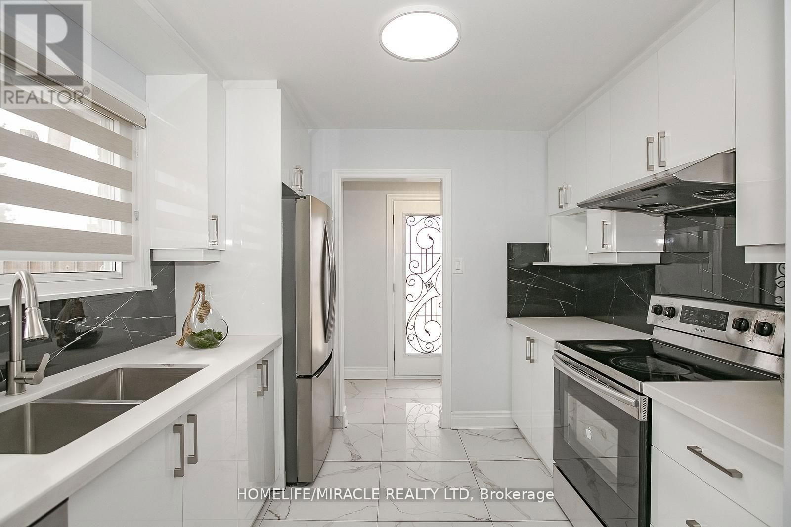 35 DEESIDE CRESCENT Image 15