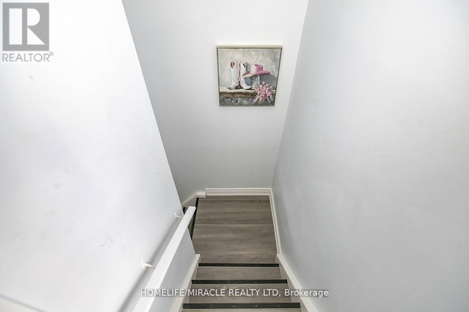 35 DEESIDE CRESCENT Image 28
