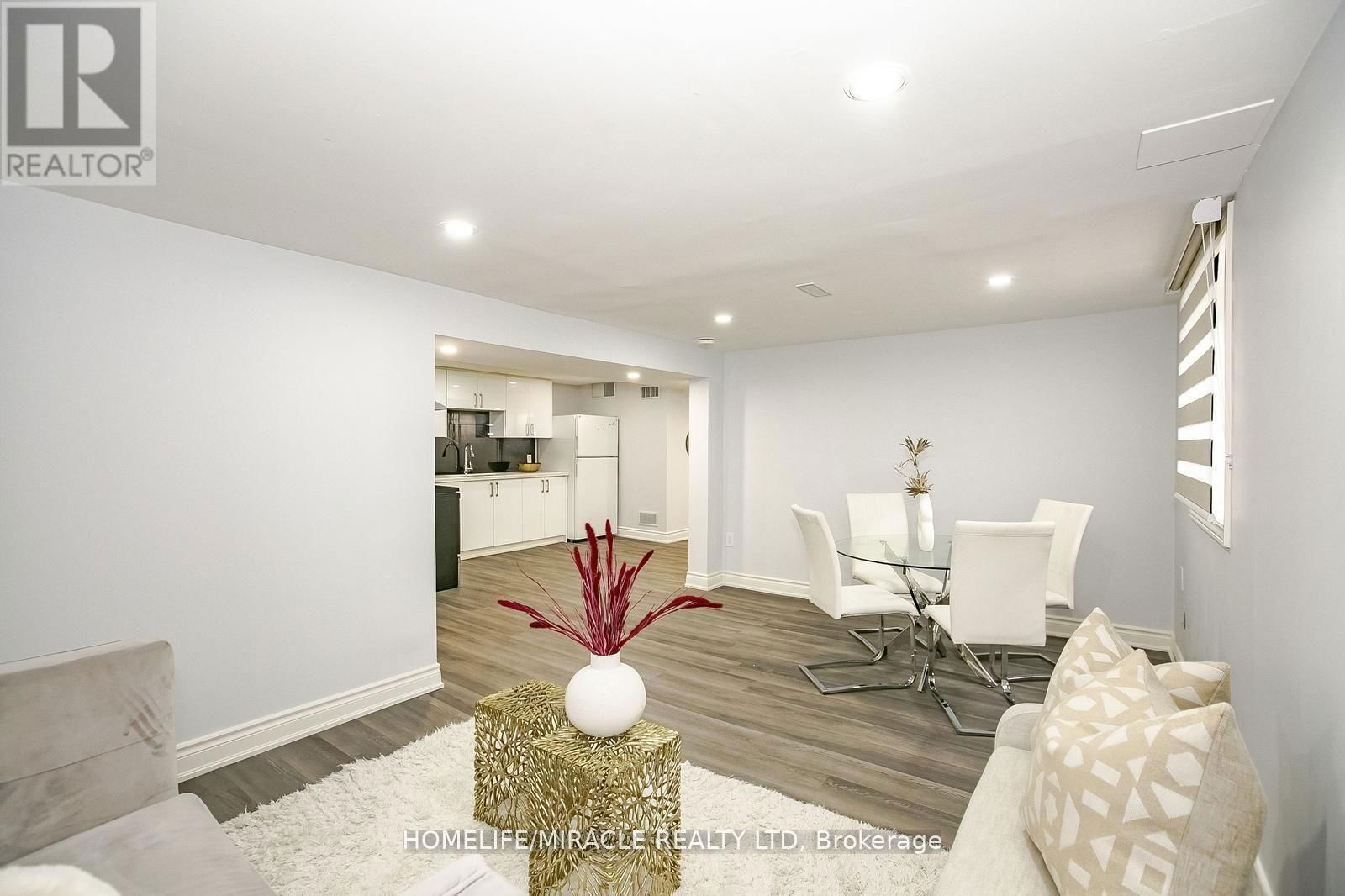 35 DEESIDE CRESCENT Image 31