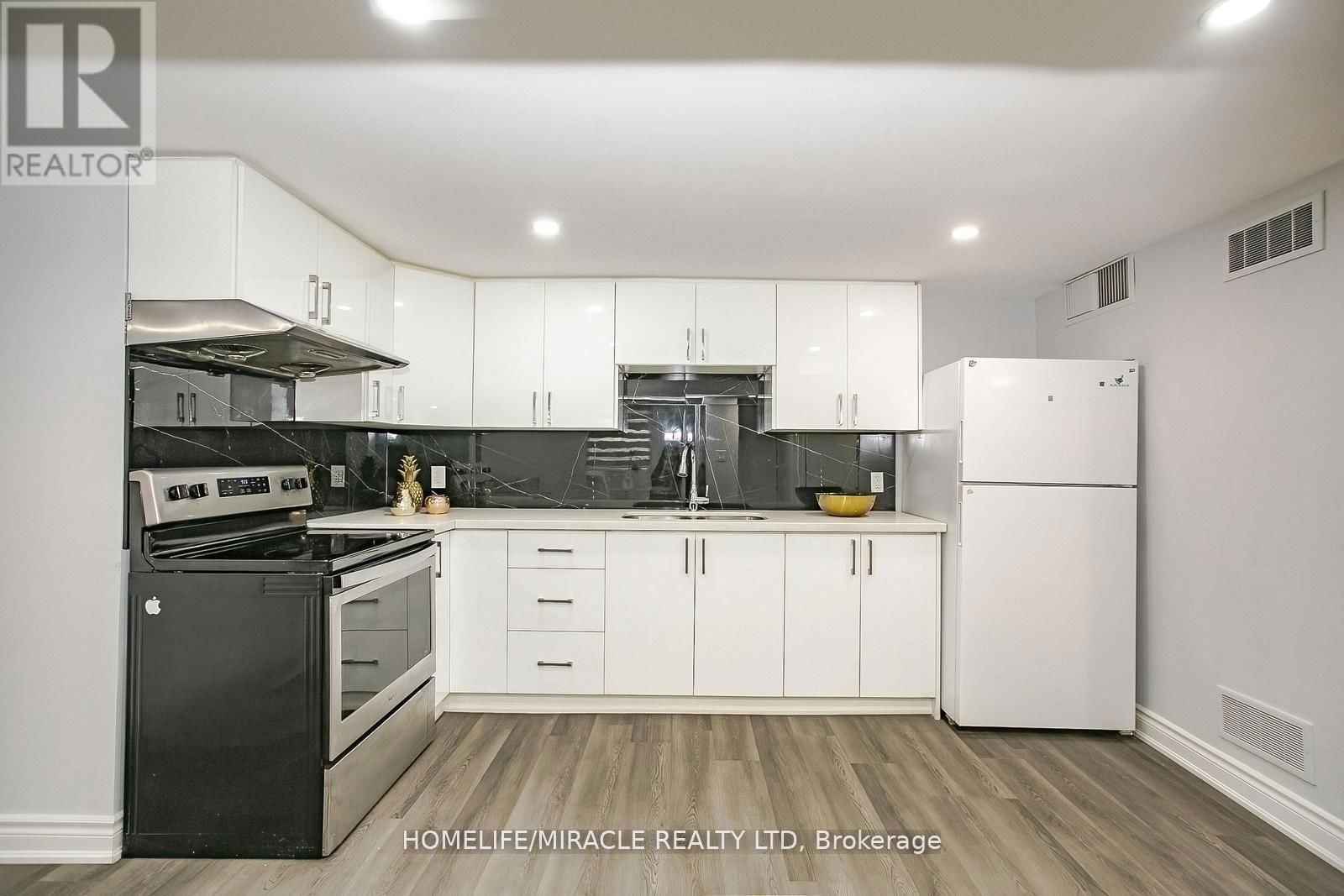 35 DEESIDE CRESCENT Image 33