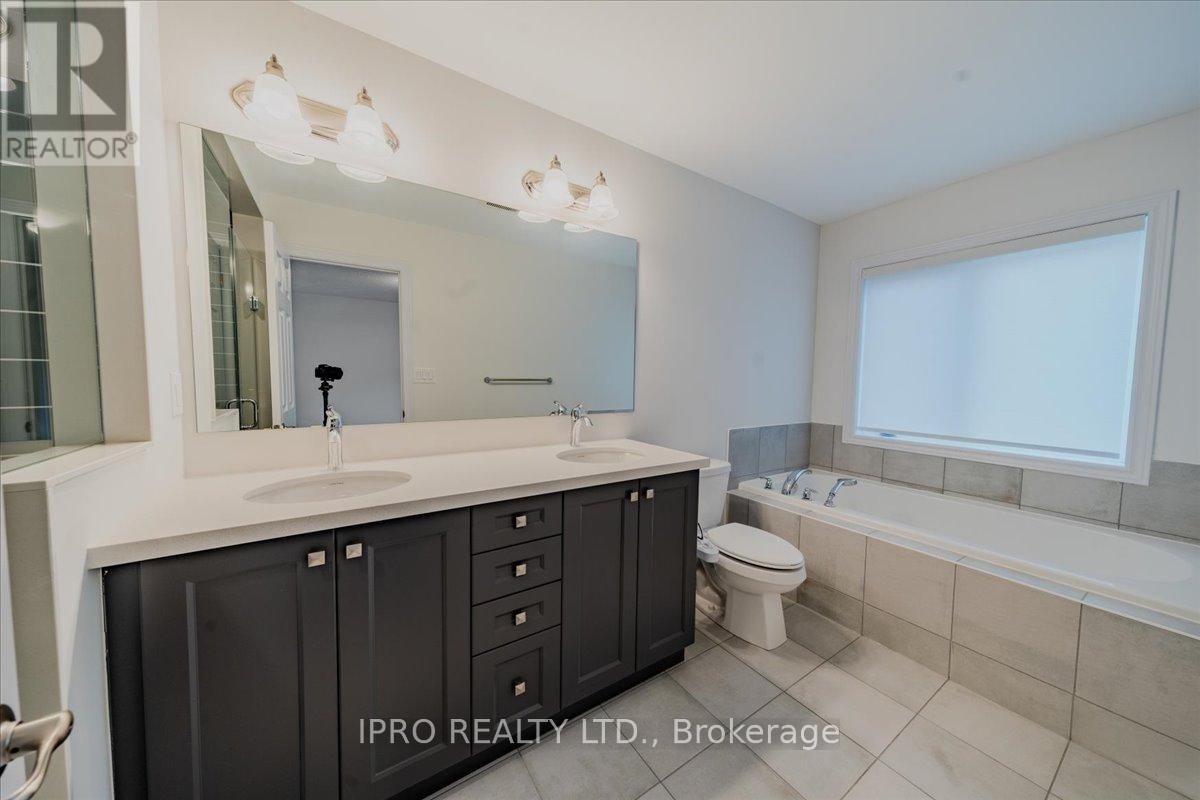 127 MARIGOLD GARDENS Image 17