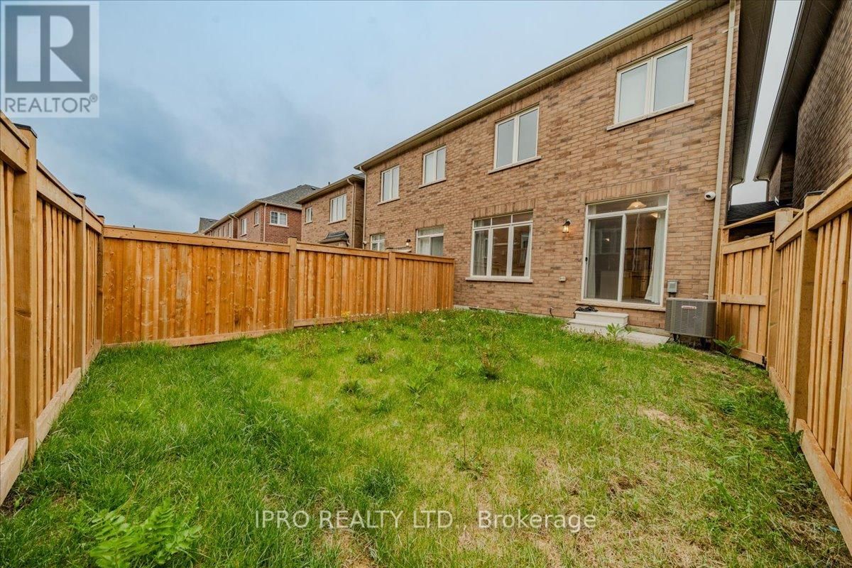 127 MARIGOLD GARDENS Image 28