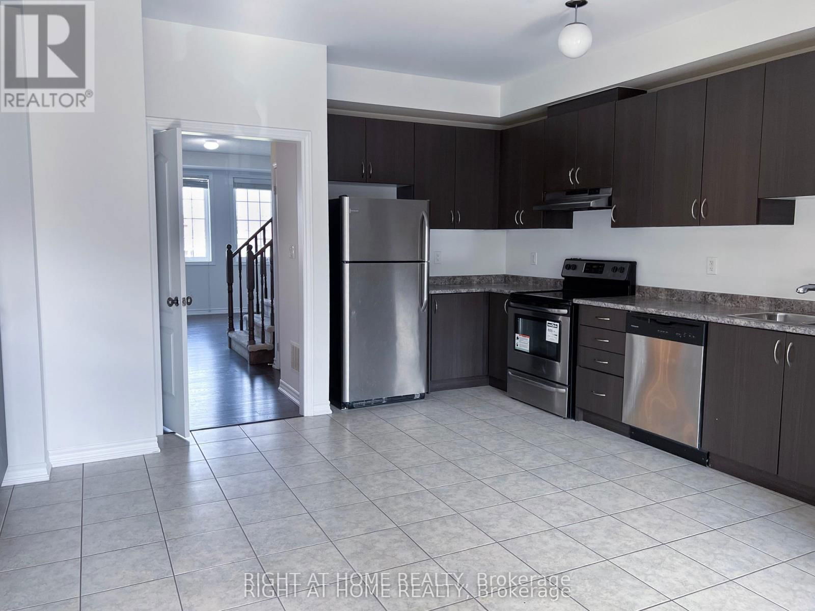 UPPER - 11 TELEGRAPH STREET Image 9
