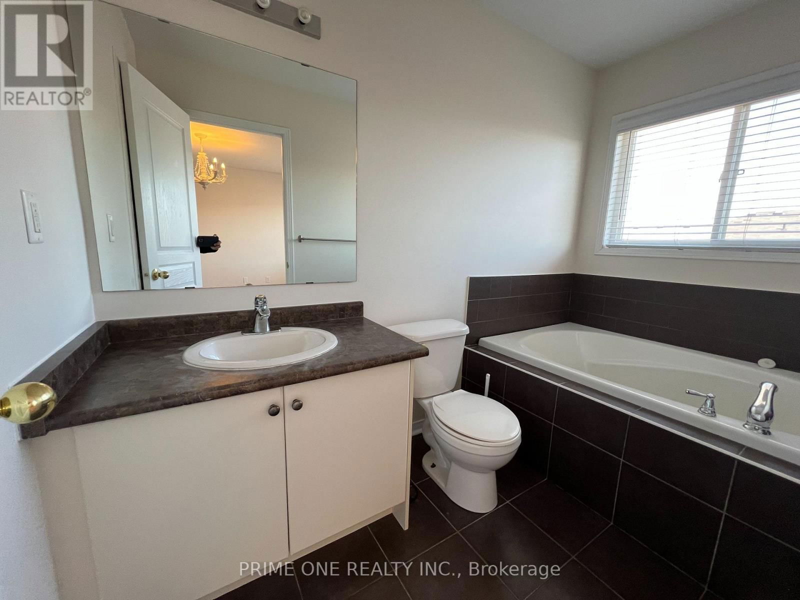 72 - 2178 FIDDLERS WAY Image 17