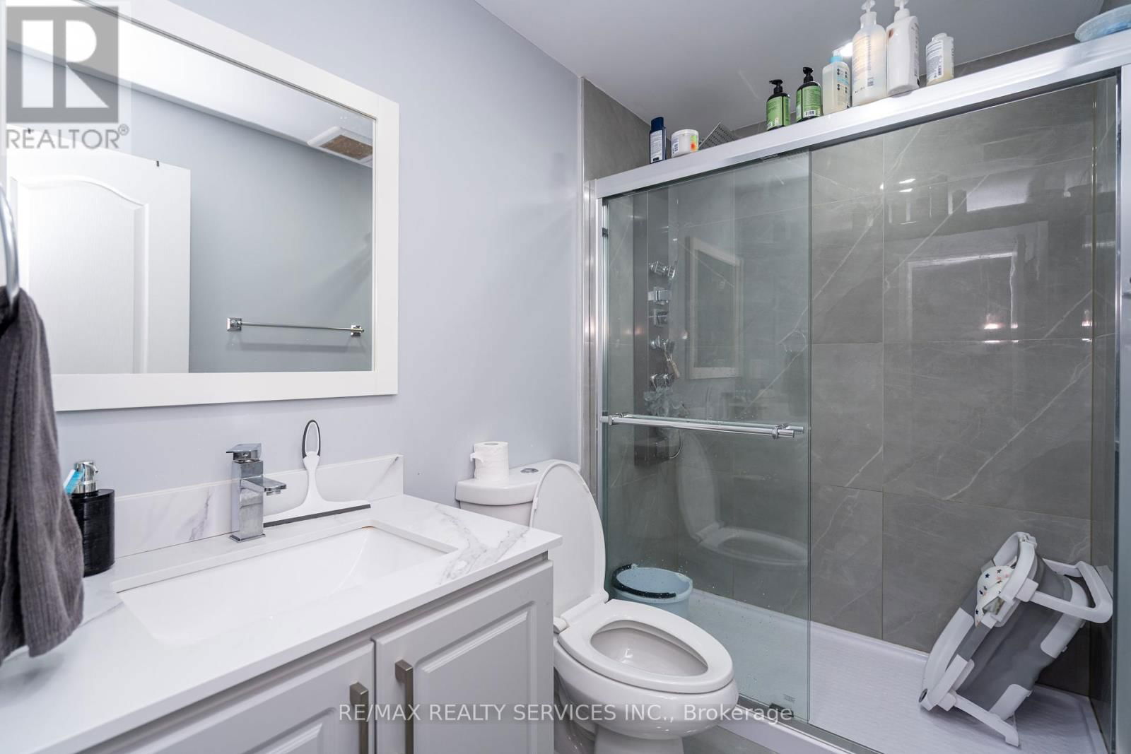 105 BENHURST CRESCENT Image 43