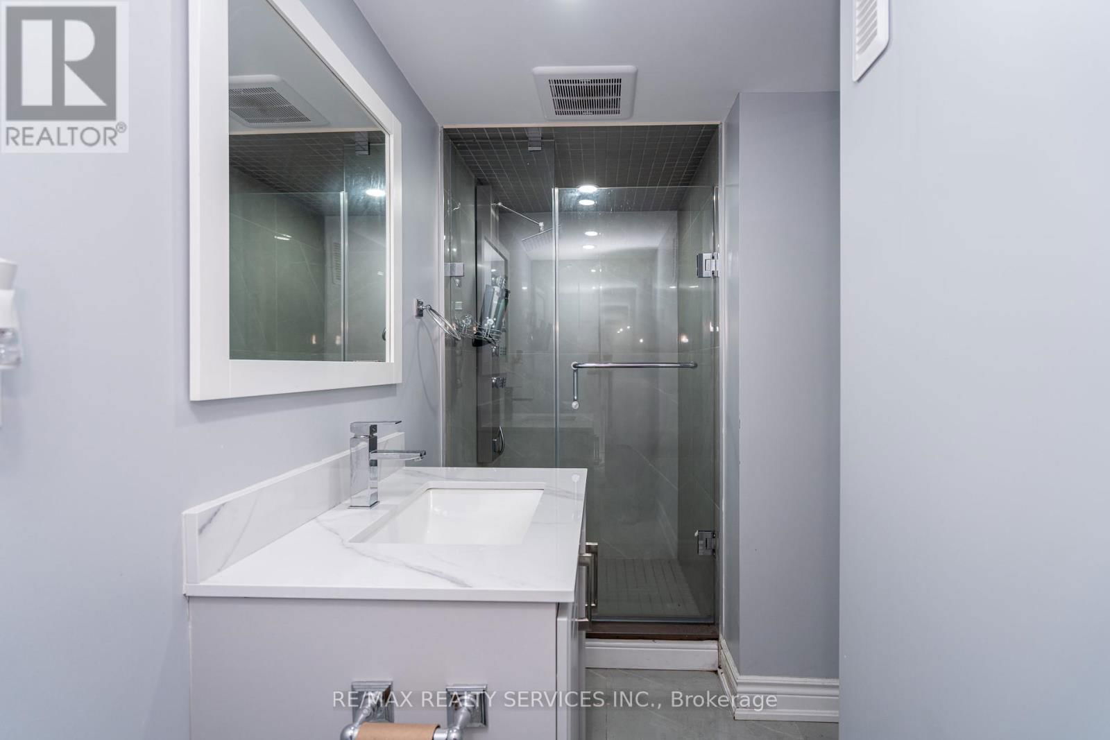 105 BENHURST CRESCENT Image 46