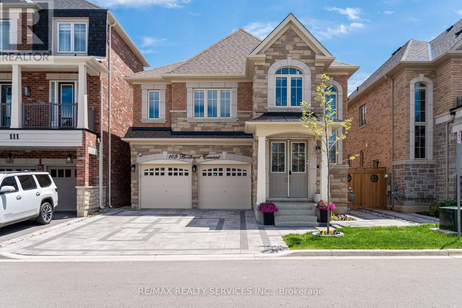 109 BENHURST CRESCENT Image 1
