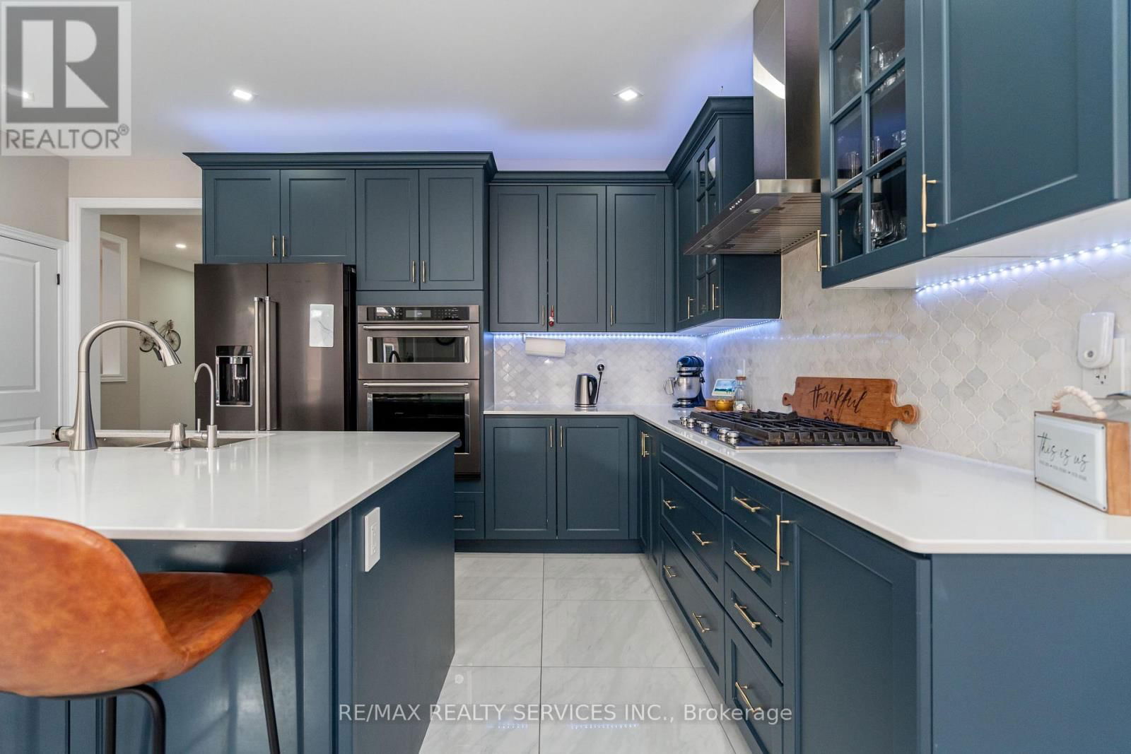 109 BENHURST CRESCENT Image 11