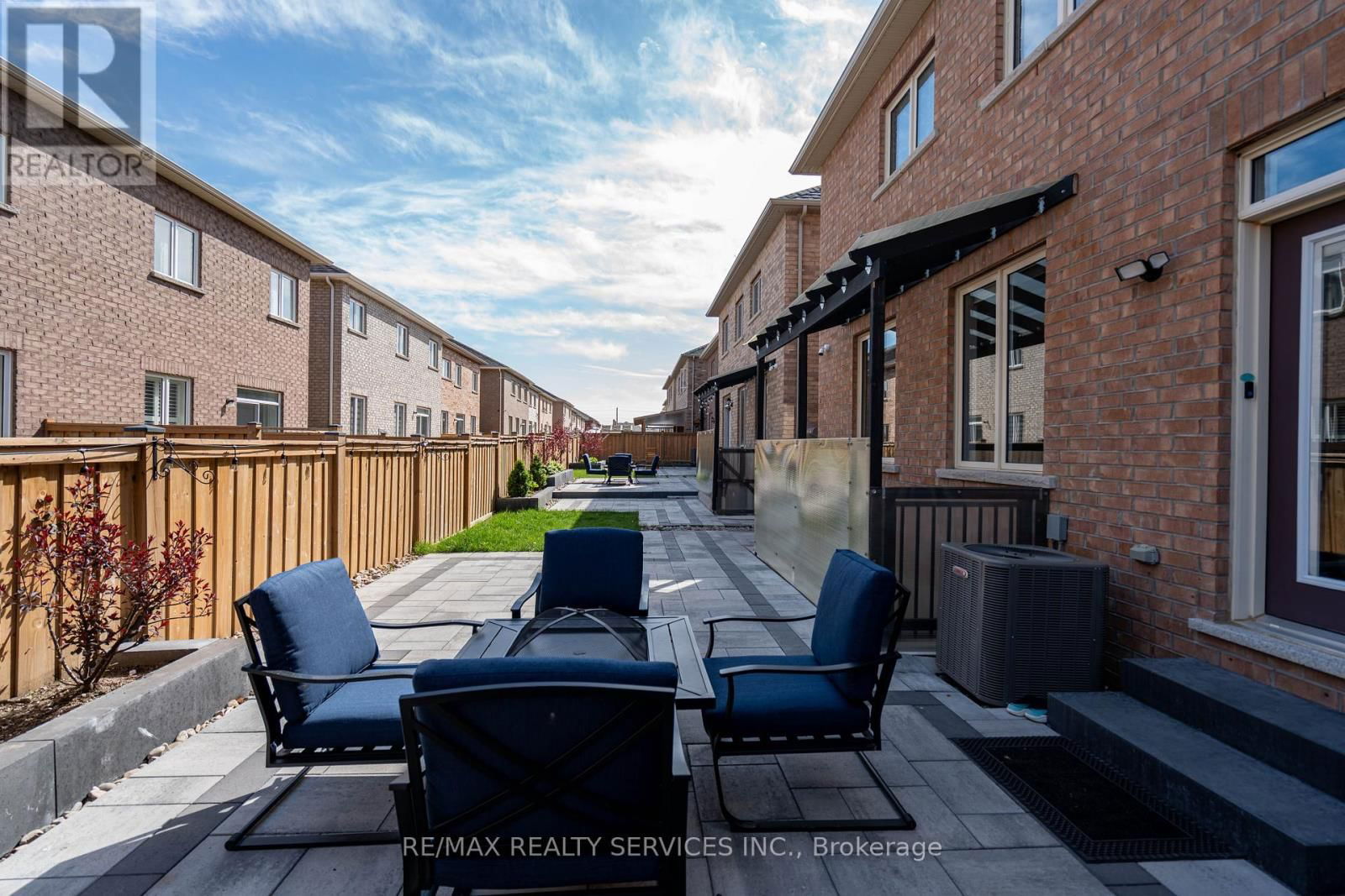 109 BENHURST CRESCENT Image 48