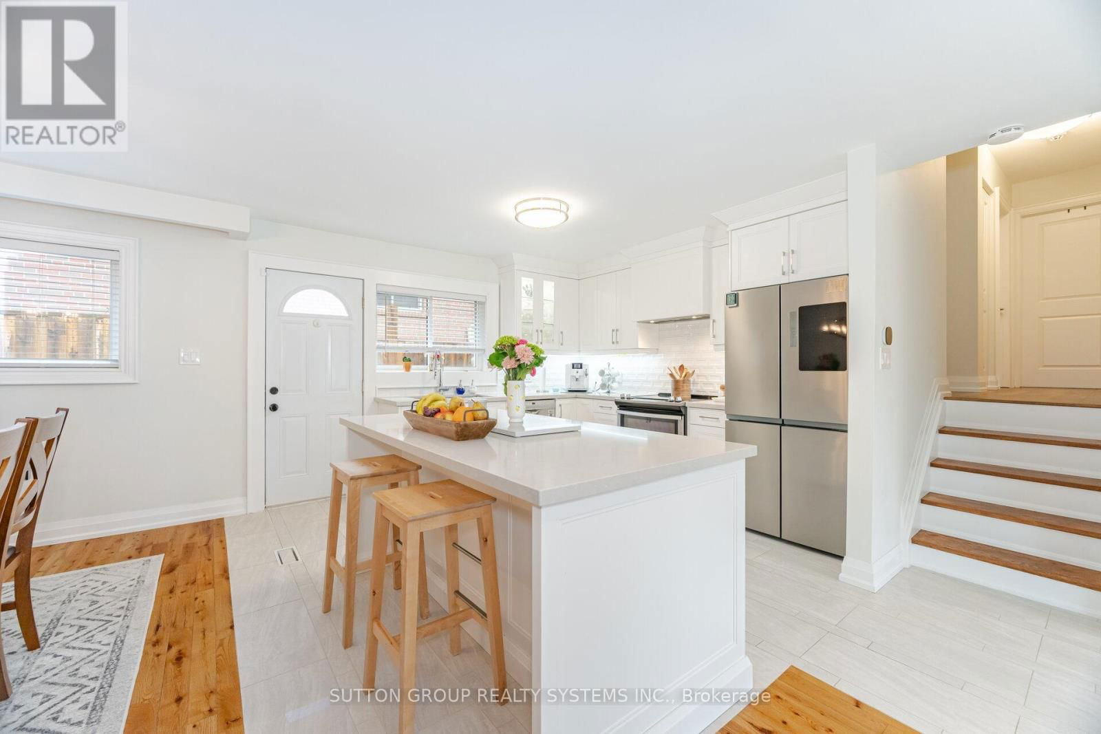 175 CONNAUGHT CRESCENT Image 19