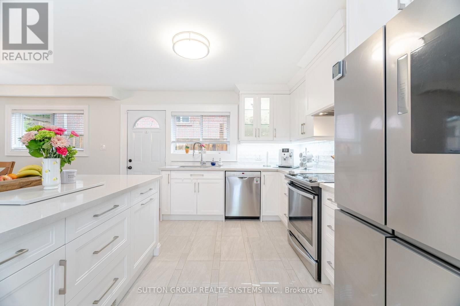175 CONNAUGHT CRESCENT Image 20