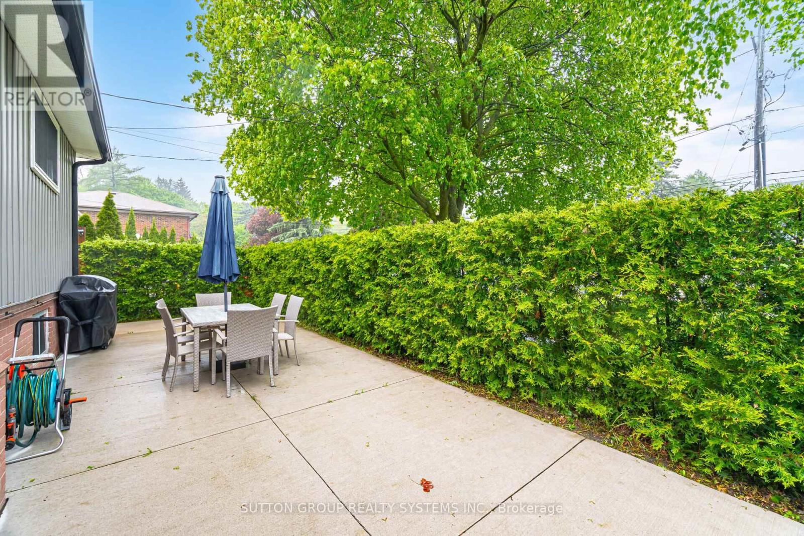 175 CONNAUGHT CRESCENT Image 45