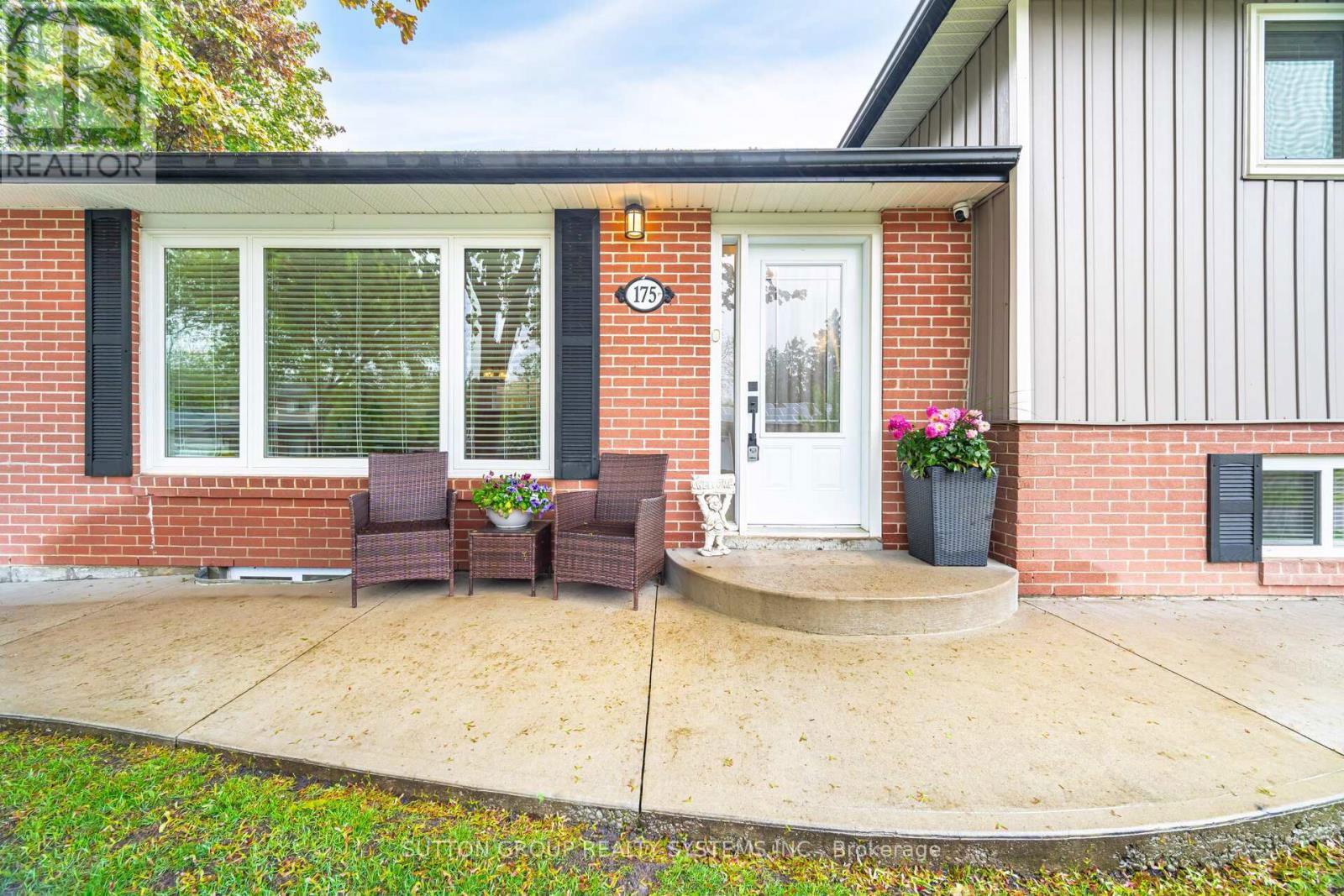 175 CONNAUGHT CRESCENT Image 9
