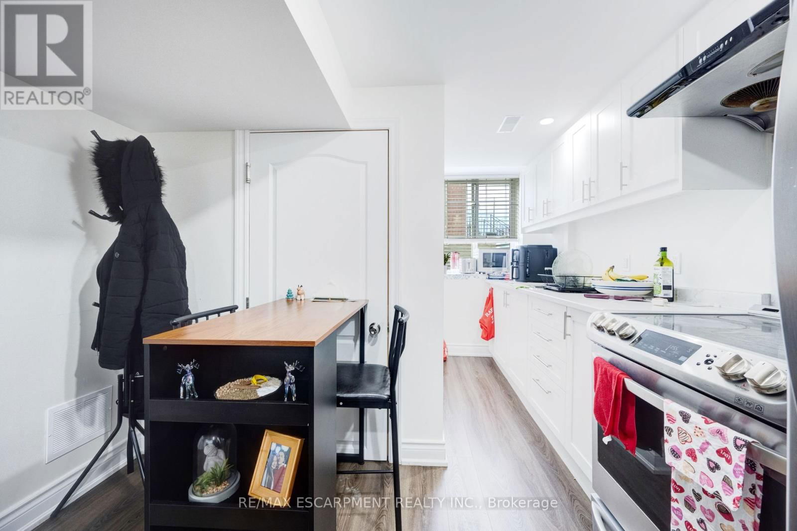 41 MCCAUL STREET Image 32